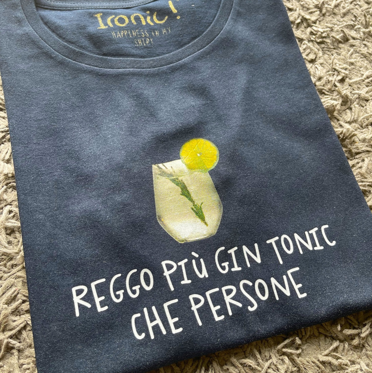 Maglia Donna "Reggo più Gin Tonic che persone"